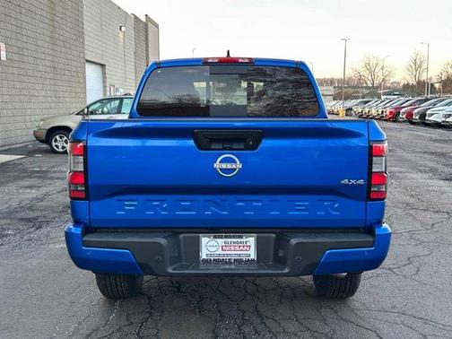 2025 Nissan Frontier SV