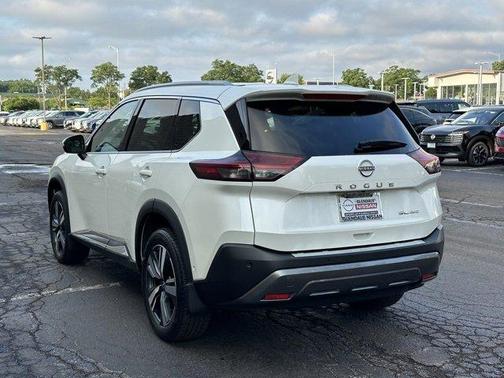 2023 Nissan Rogue SL