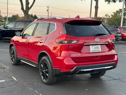2017 Nissan Rogue SV