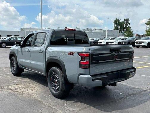 2025 Nissan Frontier PRO-4X