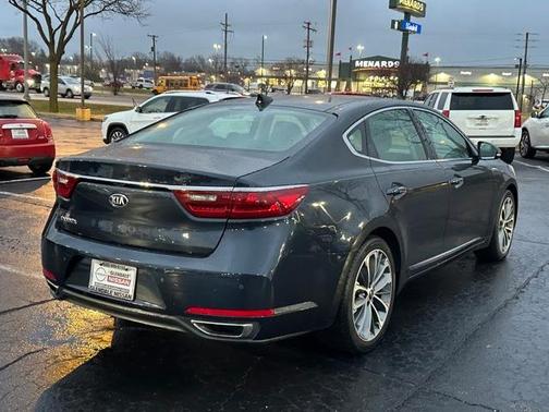 2019 Kia Cadenza Technology