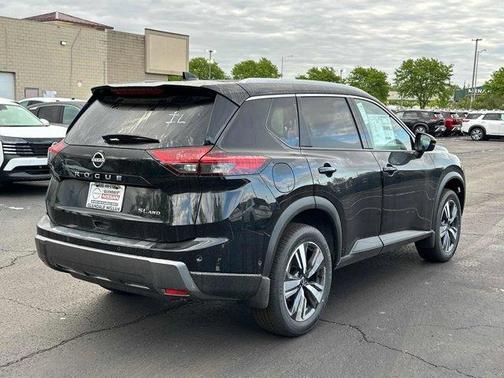 2025 Nissan Rogue SL
