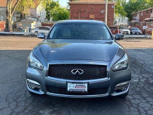 Gun Metallic 2016 INFINITI Q70 3.7X