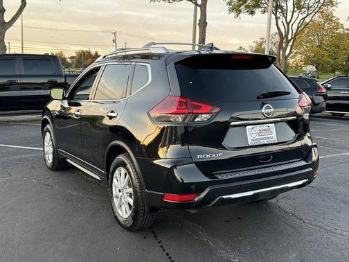 2020 Nissan Rogue SV