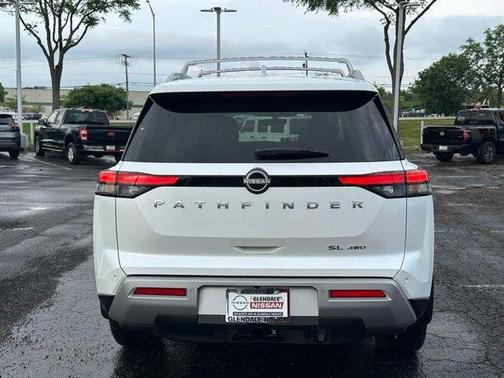 Everest White P 2025 Nissan Pathfinder SL