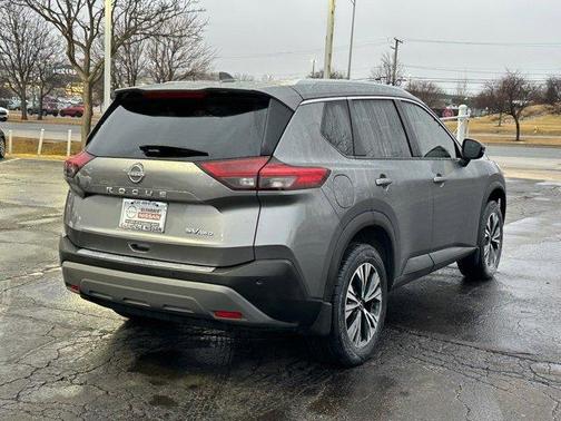 2022 Nissan Rogue SV
