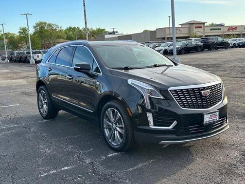 Stellar Black Metallic 2022 Cadillac XT5 Premium Luxury