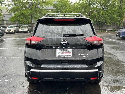 2025 Nissan Rogue Platinum
