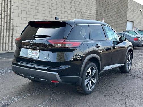 2025 Nissan Rogue SL