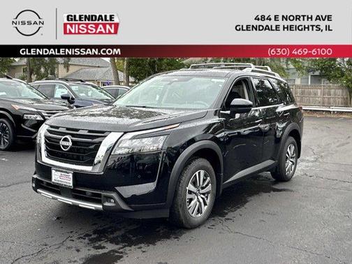 2025 Nissan Pathfinder SL