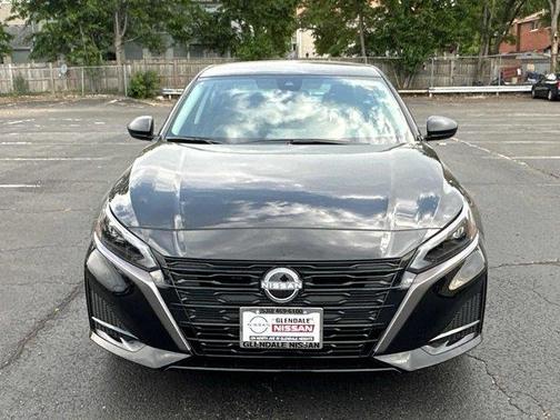 Super Black Clearcoat 2026 Nissan Altima SV