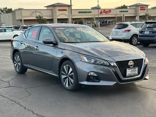 2022 Nissan Altima 2.5 SL