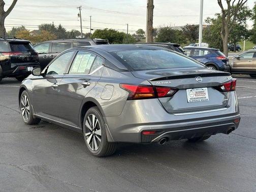 2022 Nissan Altima 2.5 SL