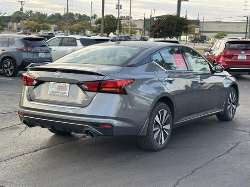 2022 Nissan Altima 2.5 SL