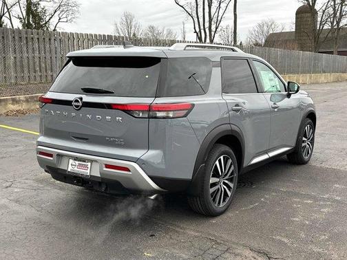 2025 Nissan Pathfinder Platinum