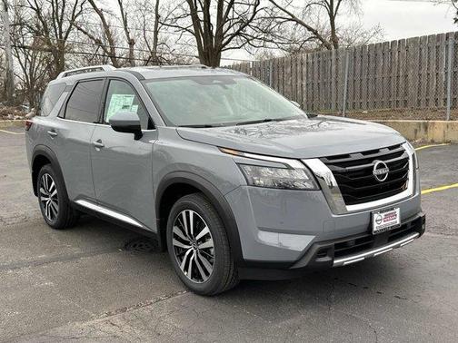 2025 Nissan Pathfinder Platinum