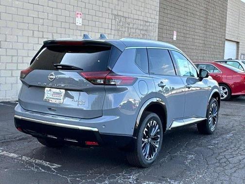 2025 Nissan Rogue Platinum