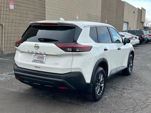 2021 Nissan Rogue S