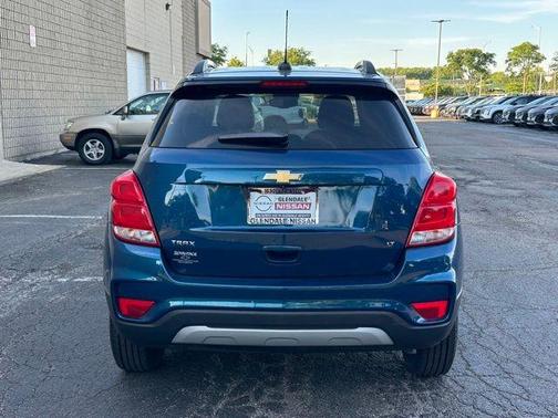 Pacific Blue Metallic 2019 Chevrolet Trax LT