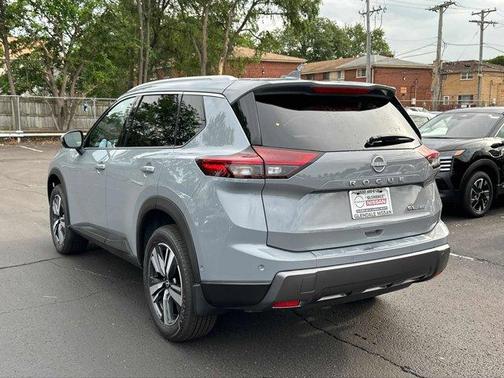 2025 Nissan Rogue SL