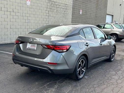 Gun Metallic 2024 Nissan Sentra SV