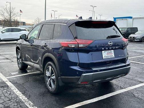 2025 Nissan Rogue SL