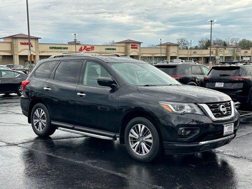 Magnetic Black 2020 Nissan Pathfinder SV