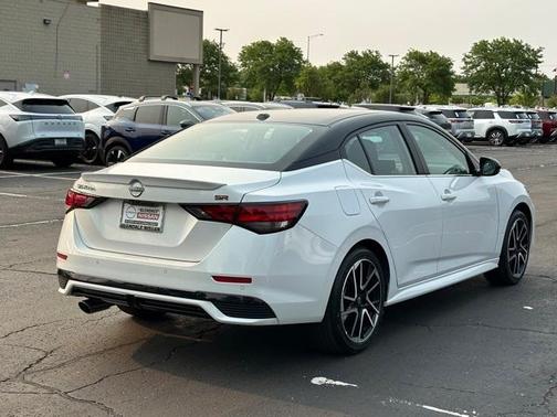 2025 Nissan Sentra SR