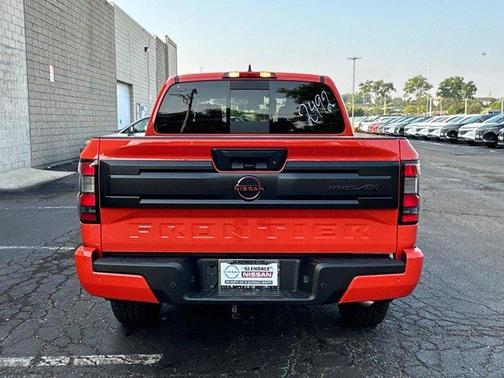 2025 Nissan Frontier PRO-4X