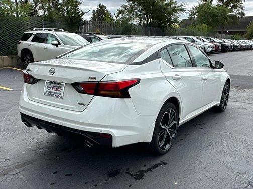 2025 Nissan Altima SR