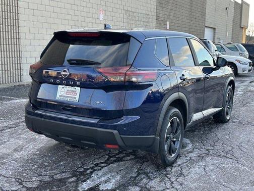 2025 Nissan Rogue SV