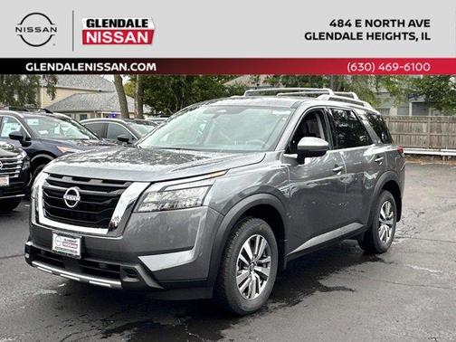 2025 Nissan Pathfinder SL