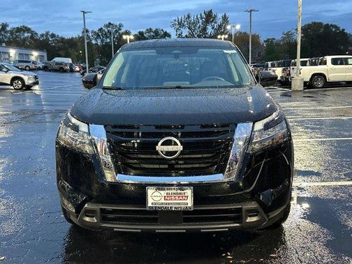 2025 Nissan Pathfinder S