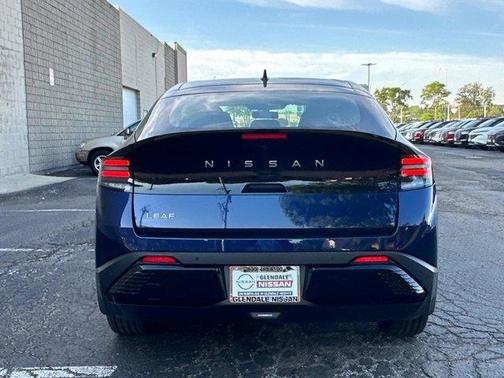 Deep Ocean Blue 2026 Nissan Leaf SV+