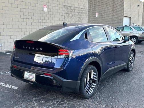 Deep Ocean Blue 2026 Nissan Leaf SV+