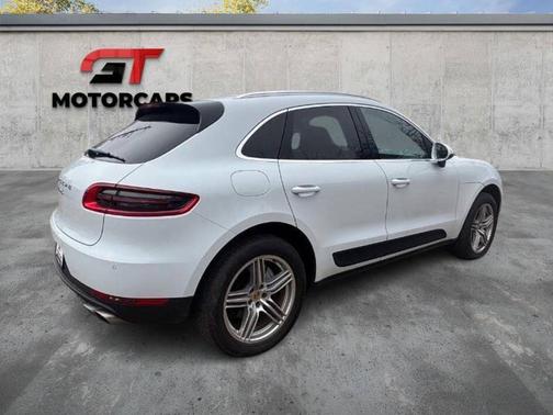 2017 Porsche Macan S