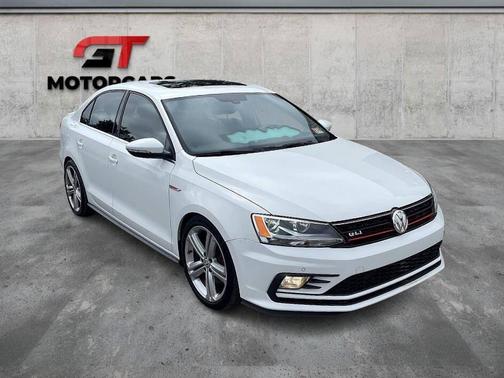 2016 Volkswagen Jetta 2.0T GLI SE