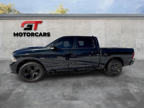 2017 RAM 1500 Night Crew Cab 4x4 5'7' Box