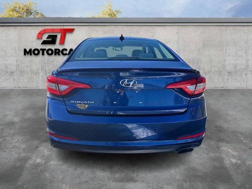 2016 Hyundai SONATA SE
