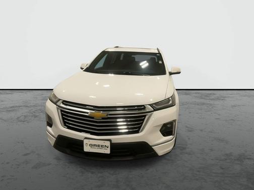 White 2023 Chevrolet Traverse Premier