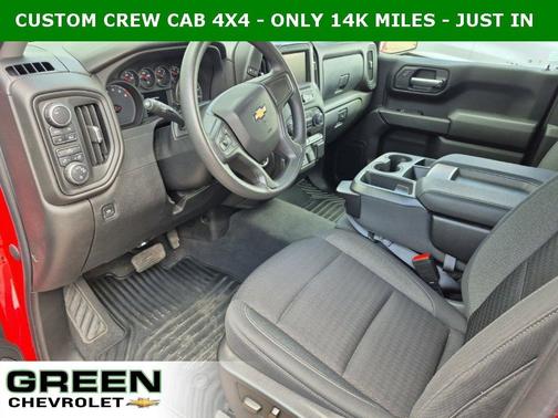 2022 Chevrolet Silverado 1500 Custom