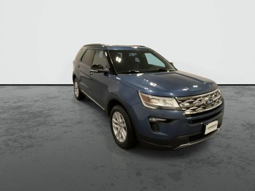 Blue 2018 Ford Explorer XLT