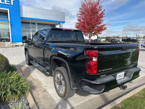 2024 Chevrolet Silverado 2500 Custom