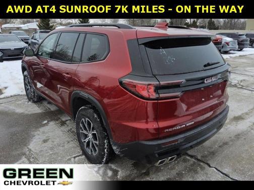 2024 GMC Acadia AT4