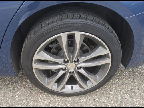 Blue 2025 Chevrolet Malibu 2LT