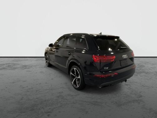 Orca Black Metallic 2019 Audi Q7 55 Prestige