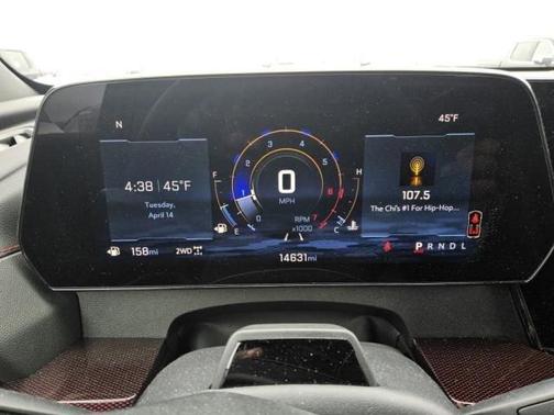 White 2025 Chevrolet Traverse RS