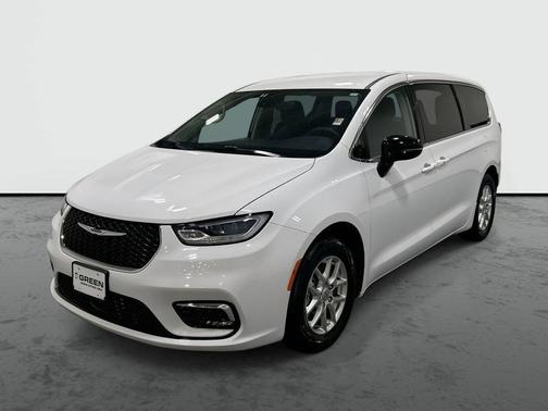 2024 Chrysler Pacifica Touring-L