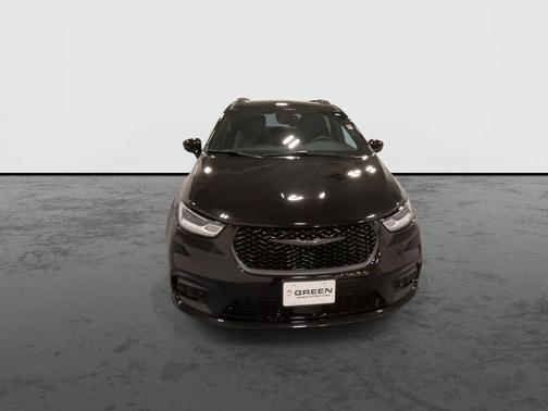 Black 2025 Chrysler Pacifica Limited