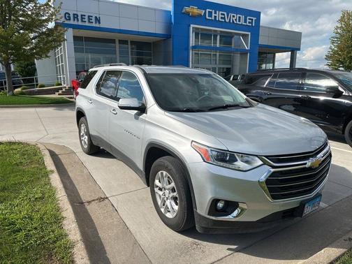 2021 Chevrolet Traverse LT Cloth